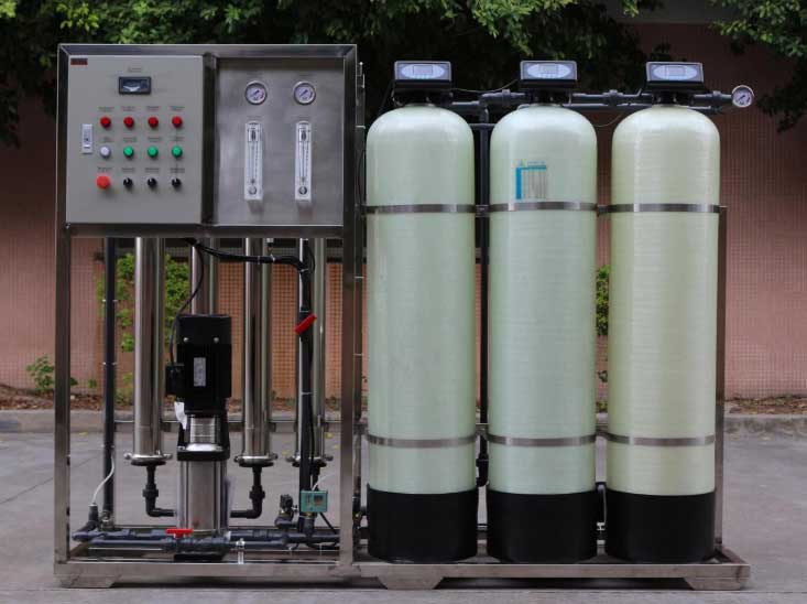 成都奧邁科技廠家供應鋰電池、新能源、新型材料超純水機、去離子水設備